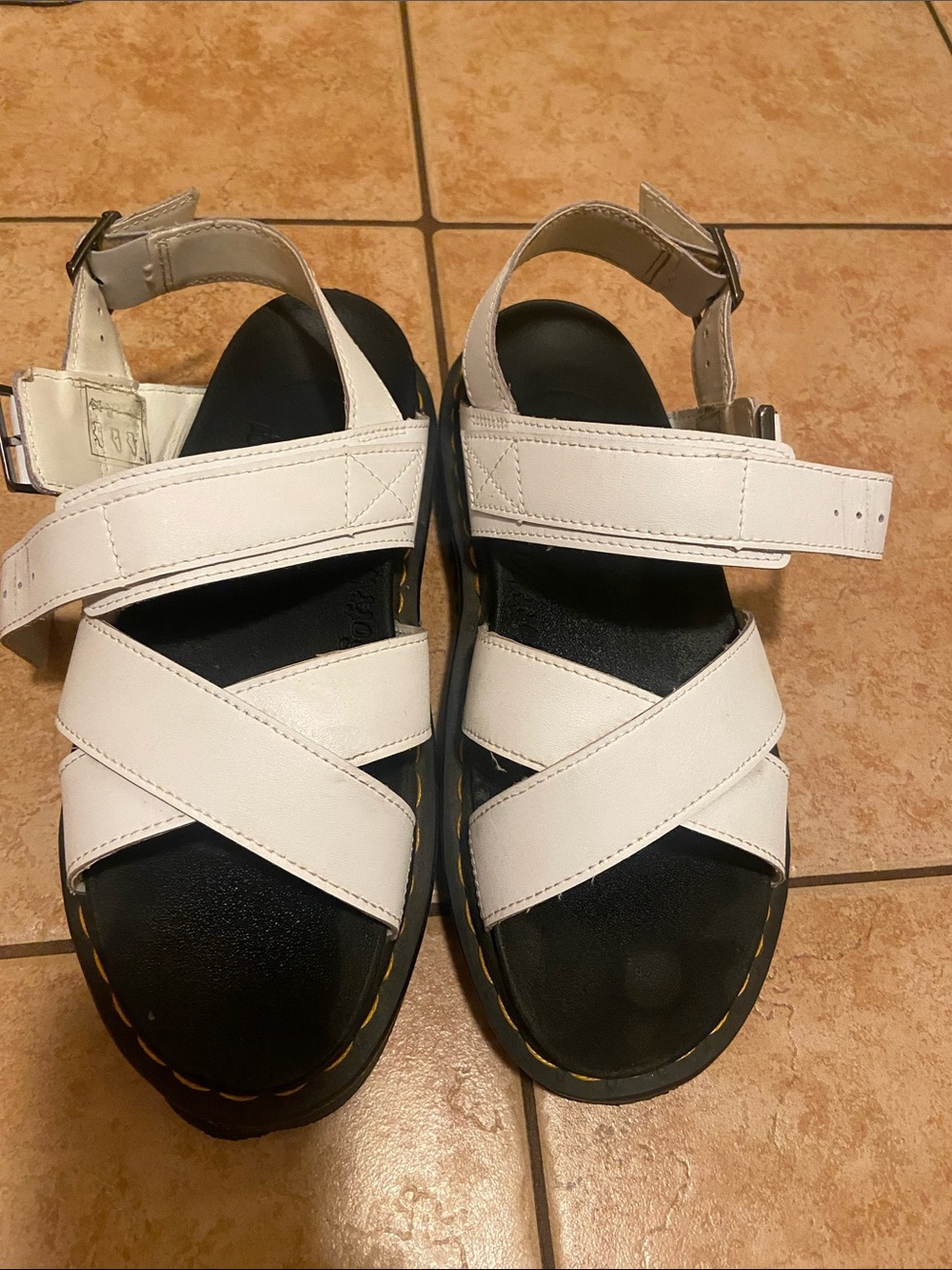 Dr. Martens womens Voss II Sandal